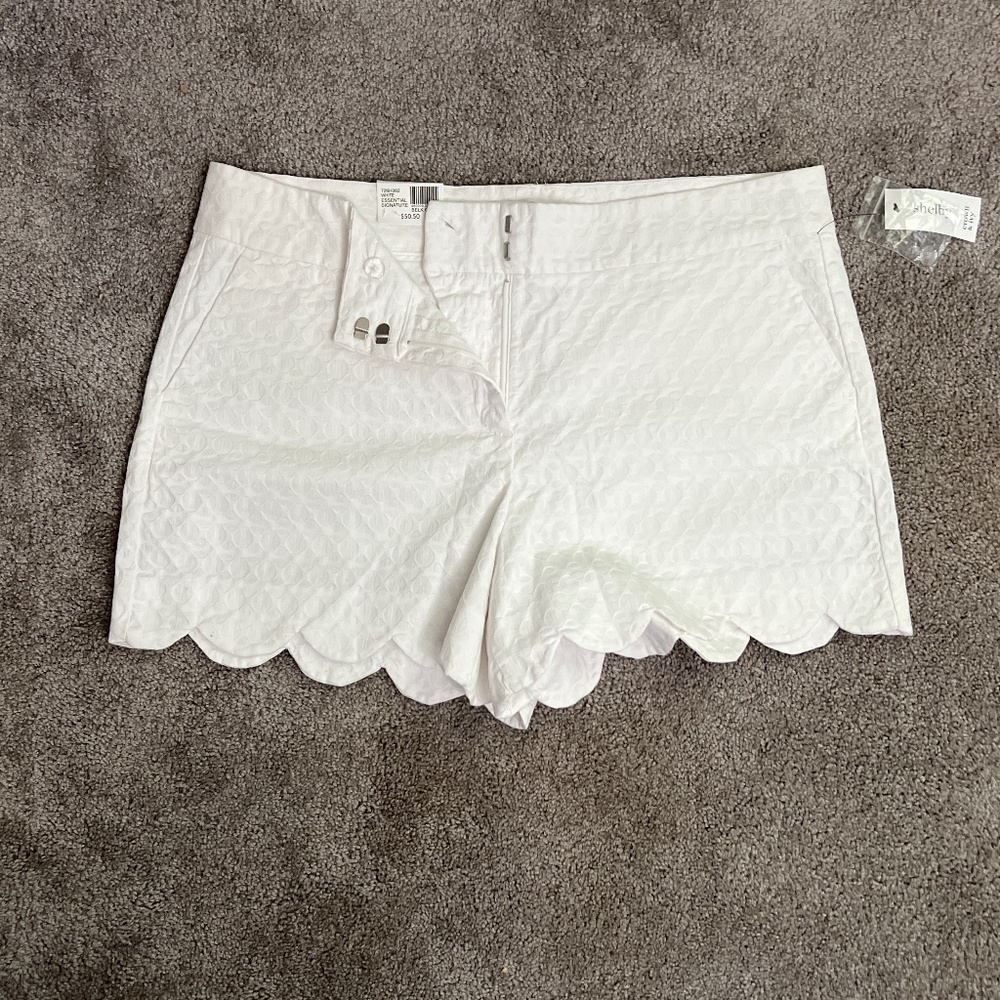 Crown & Ivy White 4in inseam Shelby Shorts New Size 16